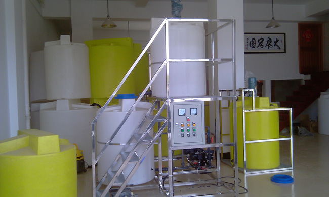 一体化加药装置